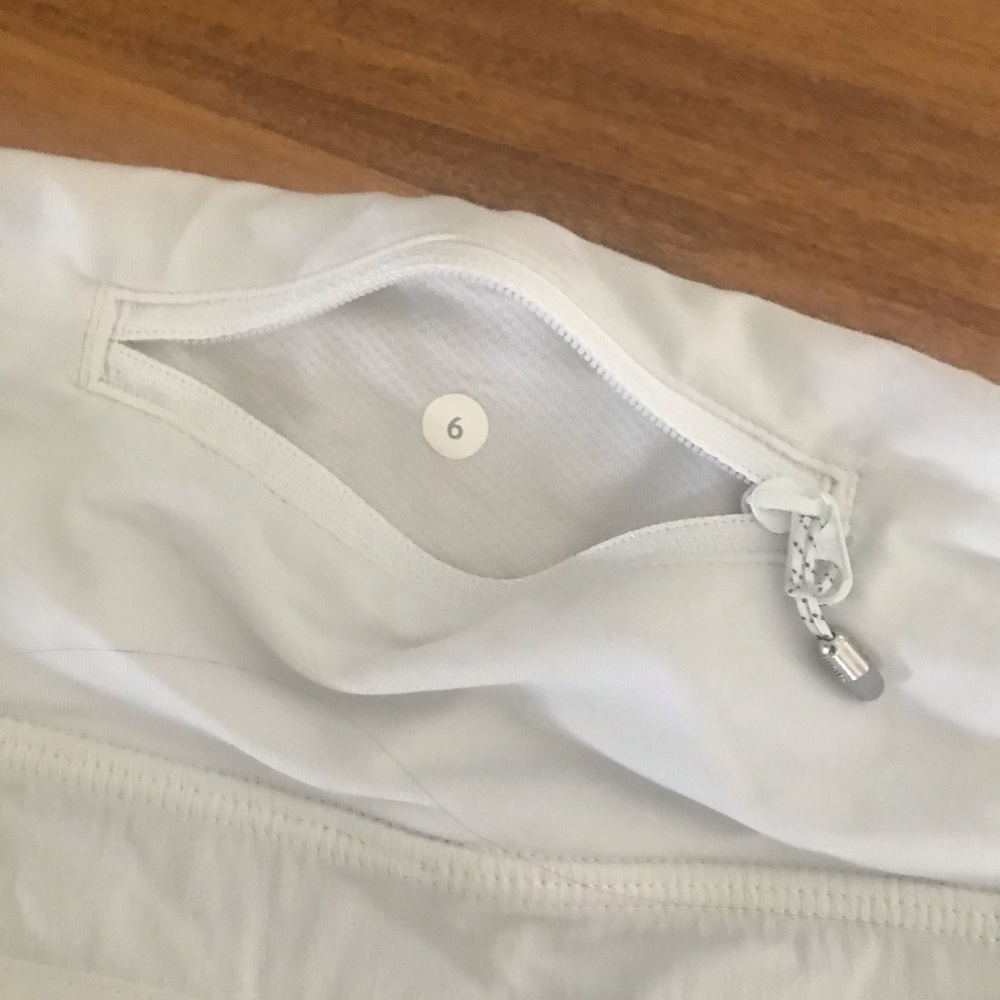 Lululemon white shorts size 6